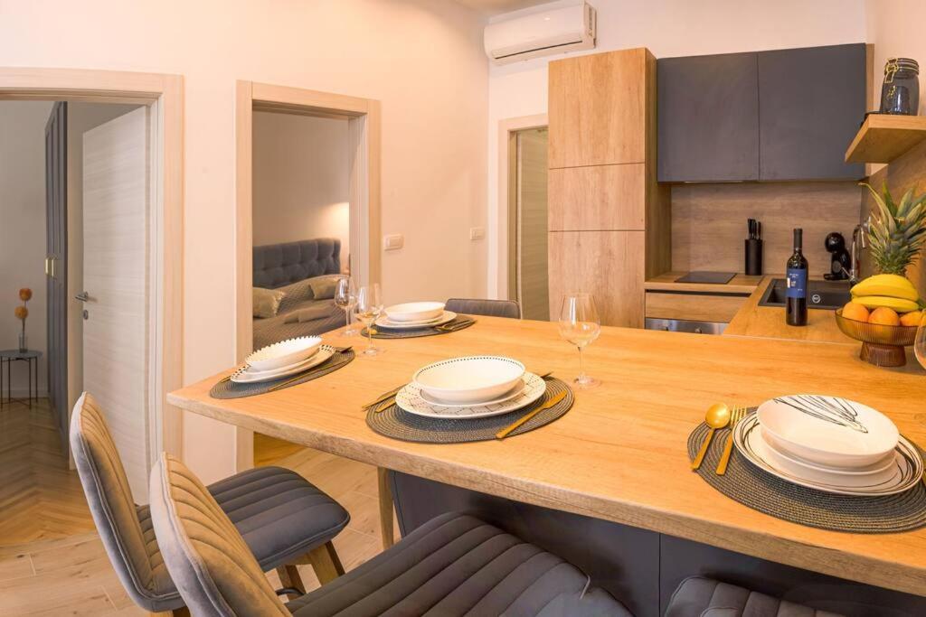 Luksuzni Apartman Ribica U Samom Centru Grada Split Buitenkant foto